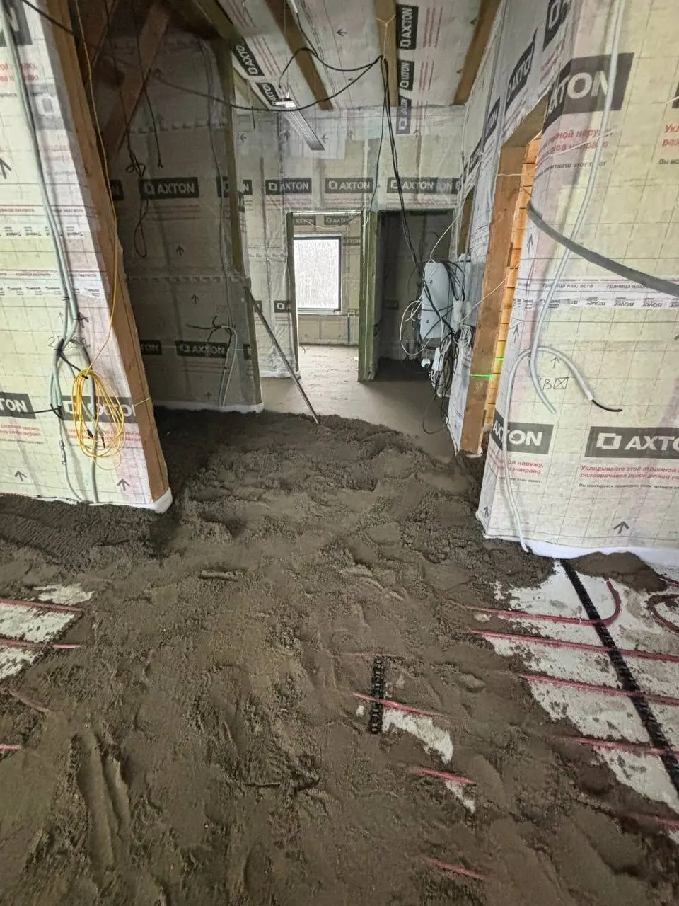 Полусухая стяжка пола в каркасный дом - объект ЖК "Зиларт"